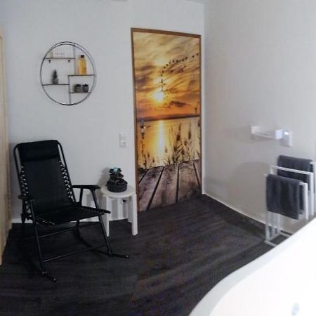 Ferienwohnung Christine Mit Sauna Und Whirlpool Utzerath Bagian luar foto