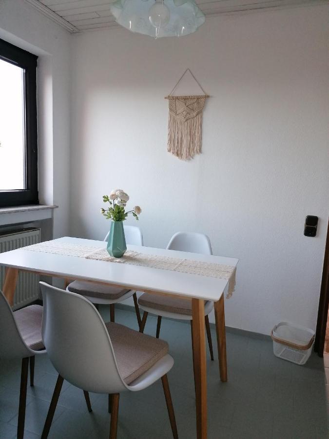 Ferienwohnung Christine Mit Sauna Und Whirlpool Utzerath Bagian luar foto