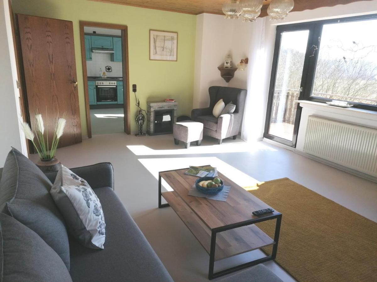 Ferienwohnung Christine Mit Sauna Und Whirlpool Utzerath Bagian luar foto